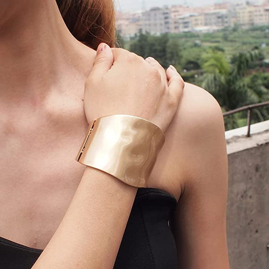 Fashion Chunky Gold Cuff Bracelets for Women