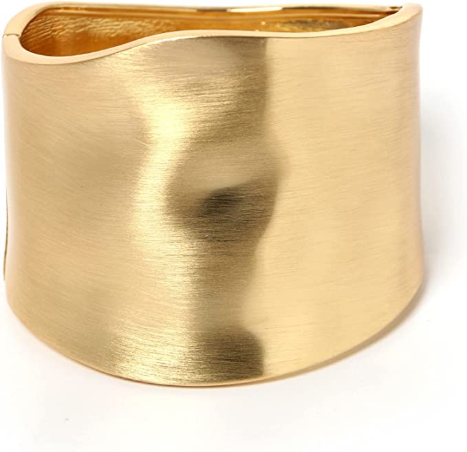 Fashion Chunky Gold Cuff Bracelets for Women